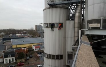 1. Abseiltechnieken rope access ramenwassen op hoogte