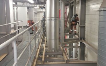 4 Abseiltechnieken rope access fabrieksreiniging okt 2016