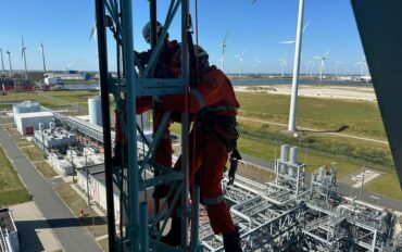 3 rope access monteren op hoogte RWE Magnum Eemshaven Abseiltechnieken medium