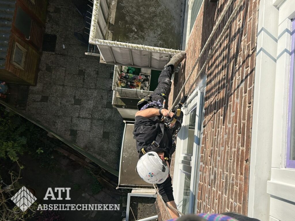 2 Abseiltechnieken schilderwerk op hoogte Amsterdam